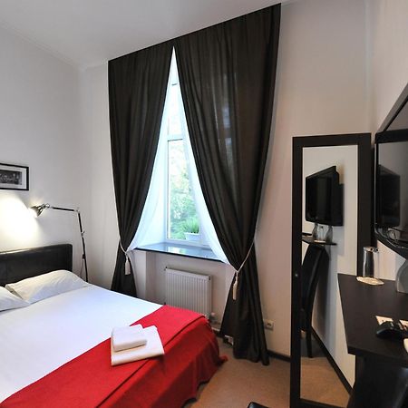 Hotel Reno On Deribasovskaya Odessa Zewnętrze zdjęcie