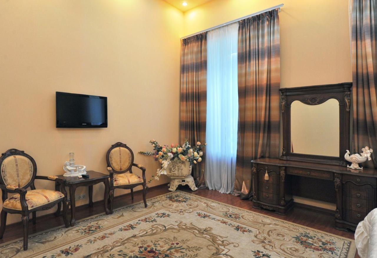 Hotel Reno On Deribasovskaya Odessa Zewnętrze zdjęcie