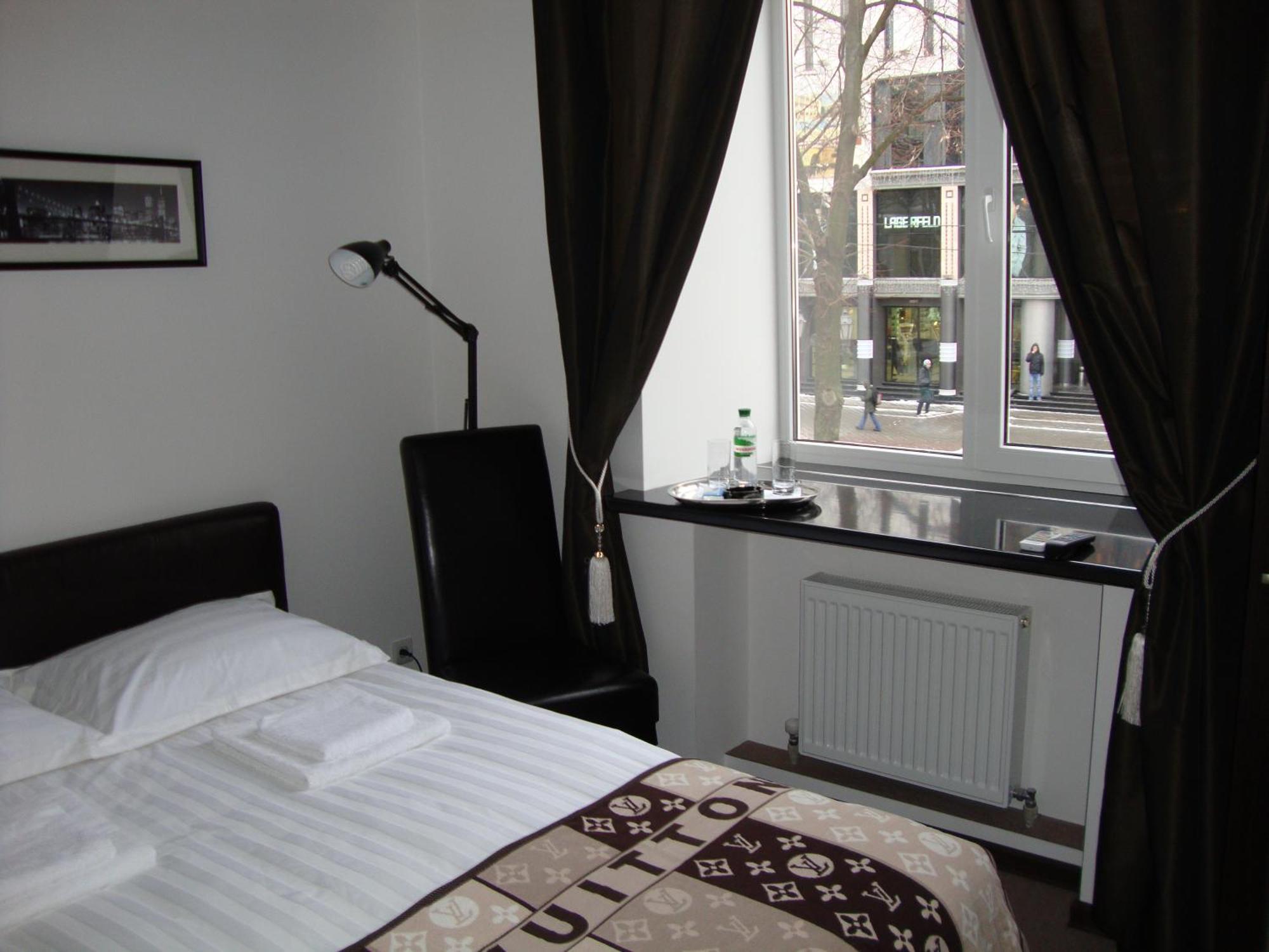 Hotel Reno On Deribasovskaya Odessa Zewnętrze zdjęcie