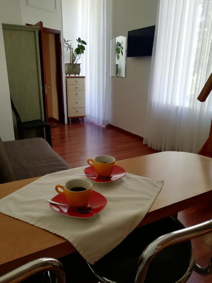 Hotel Reno On Deribasovskaya Odessa Zewnętrze zdjęcie